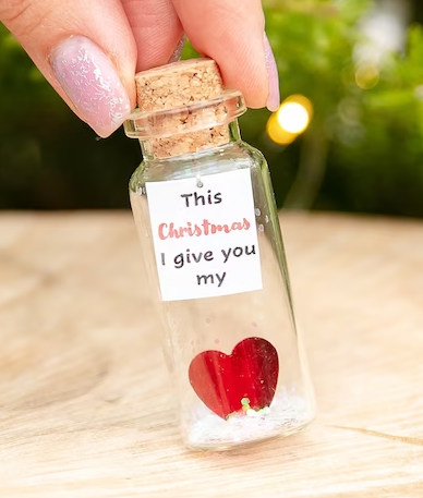 Thoughtful Christmas Gift Ideas for Your Girlfriend: A Heartfelt Gesture
